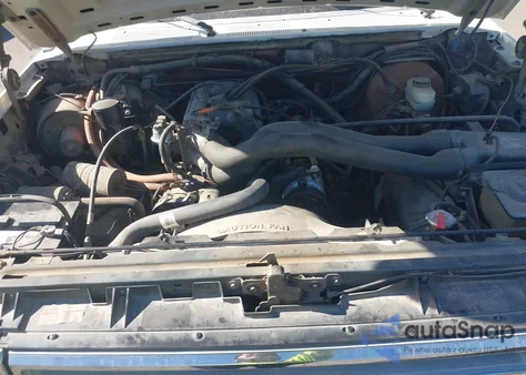 1987 Ford Bronco U100 z USA, uszkodzony, nr VIN 1FMEU15N1HLA36645